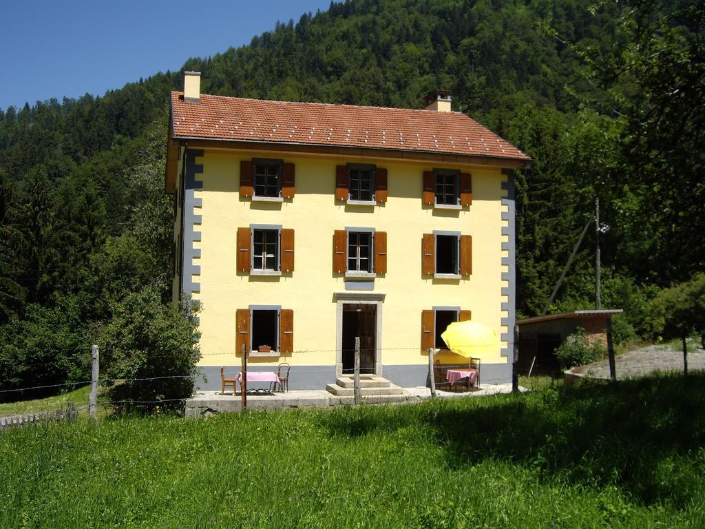 Heidi'S Guesthouse Frenières Exterior foto
